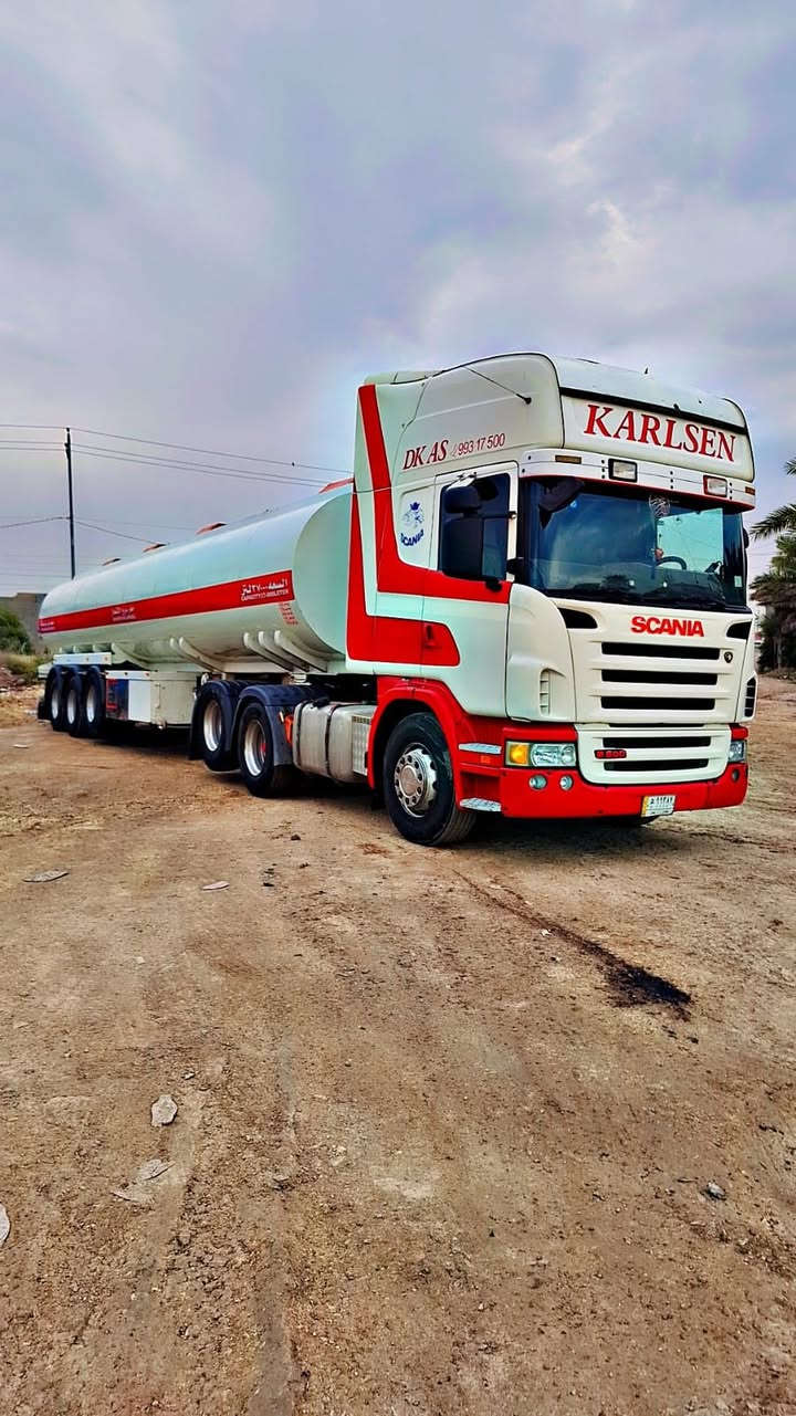 السلام عليكم 
للبيع سكانية موديل 2003 محدثة منكار 
حجم المحرك 8V كير عادي 3*3 
سنكل مزوج مع تخم تاير نضيف 
حمولة 37 الف لتر اسود مع بياضات 41 الف لتر 
سعر 4 دفاتر وبيهة مجال مكان السيارة بغداد  
لاستفسار اكثر رقم الاتصال
ابو عباس  ‭0771 091 1429‬
