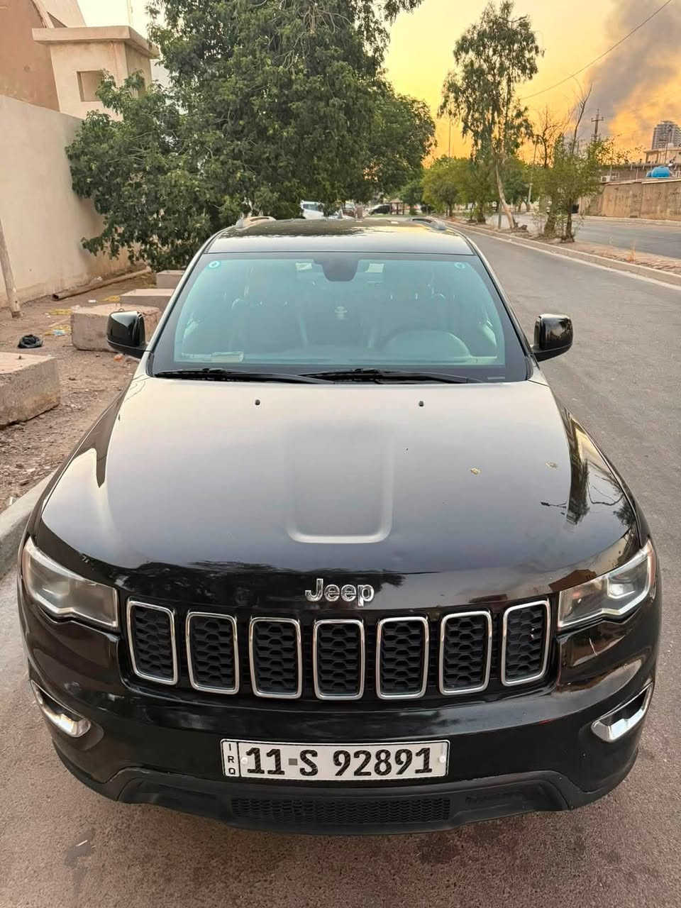 جيب كراند وارد امريكي.
موديل (2020).
لون اسود.
ماشية (122km الف) فقط.
صور الحادث موجوده بالصور بالاخير.
مكينة كير حدادية كفالة عامة.
تفاصيل البدي:- مبدل جاملغ ونص البنيد صبغ. سونارين موجود عندي
دواخل سليم. بدون دبل كود بدون شاصي بدون لغد.

رقم بغداد تحويل مباشر.
الموقع بغداد. الكرادة.
السعر (200$) فقط.
للاستفسار اكثر الاتصال او مراسلة واتساب:-
 
***********
