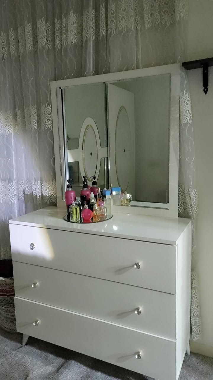 تاخمي نووستن ٦ پارچە بێ عەیبە شکاوی نیە


**إذا كنت صاحب هذا الإعلان وتريد حذفه لأي سبب، رجاءا أرسل رسالة إلى الدعم الفني**