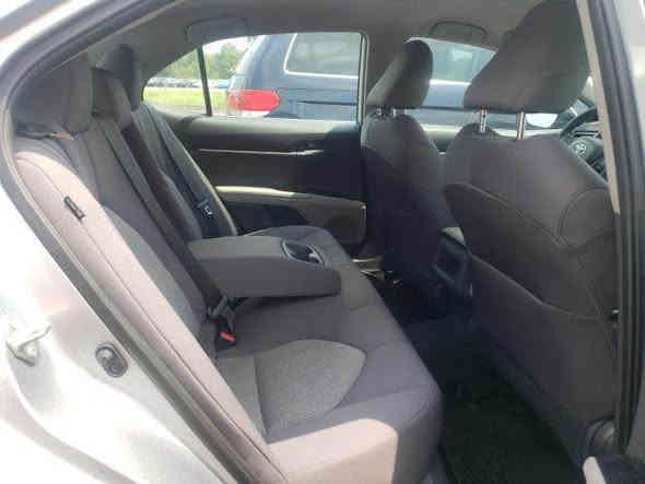 كامری ٢٠٢٠ بەسمە (٤) پارچە سبوغ  بێ ئێرباگ کەمێک سندوقی هەیە ناو حەوزی تایە نیە ، تەنها (٨٨) مایلی ڕویشتوە سەنەوی هەزەی نوێ یە (٨ )وەرەقە غرامەی لەسەرە دوای معاملە لە سعری کەمدەکەمەوە… 

رقم اربیل 

سعری ١٦٨ کەمێک مەجال

تلفون واتساب (***********) أربيل
