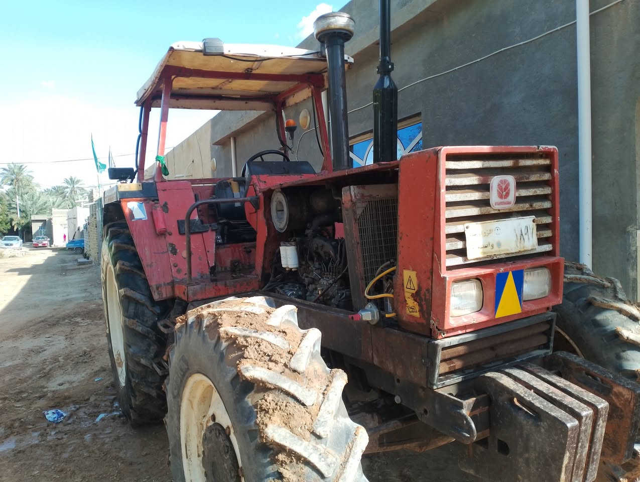 مكينة 115 كشف صدامي مكينة 140 تخم تاير جديد باتري وكهربائيات جاهزة للشغل كير واكسن شركة مامفتوحات للبيع  والمراوس السعر 22 وبيها مجال الاتصال بالرقم *********** واتساب
