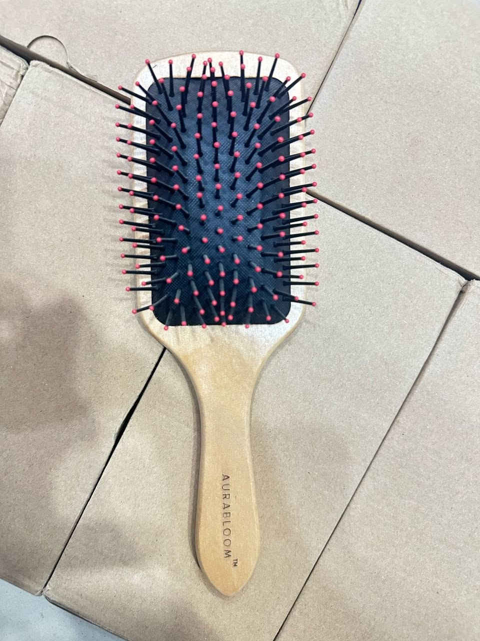 شغل يد تردون رسم او بدون رسم متوفر لمشط 
والمرايا صغيره


**إذا كنت صاحب هذا الإعلان وتريد حذفه لأي سبب، رجاءا أرسل رسالة إلى الدعم الفني**