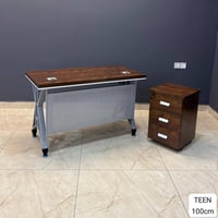 ميز مكتبي • ١م • مع مجرات