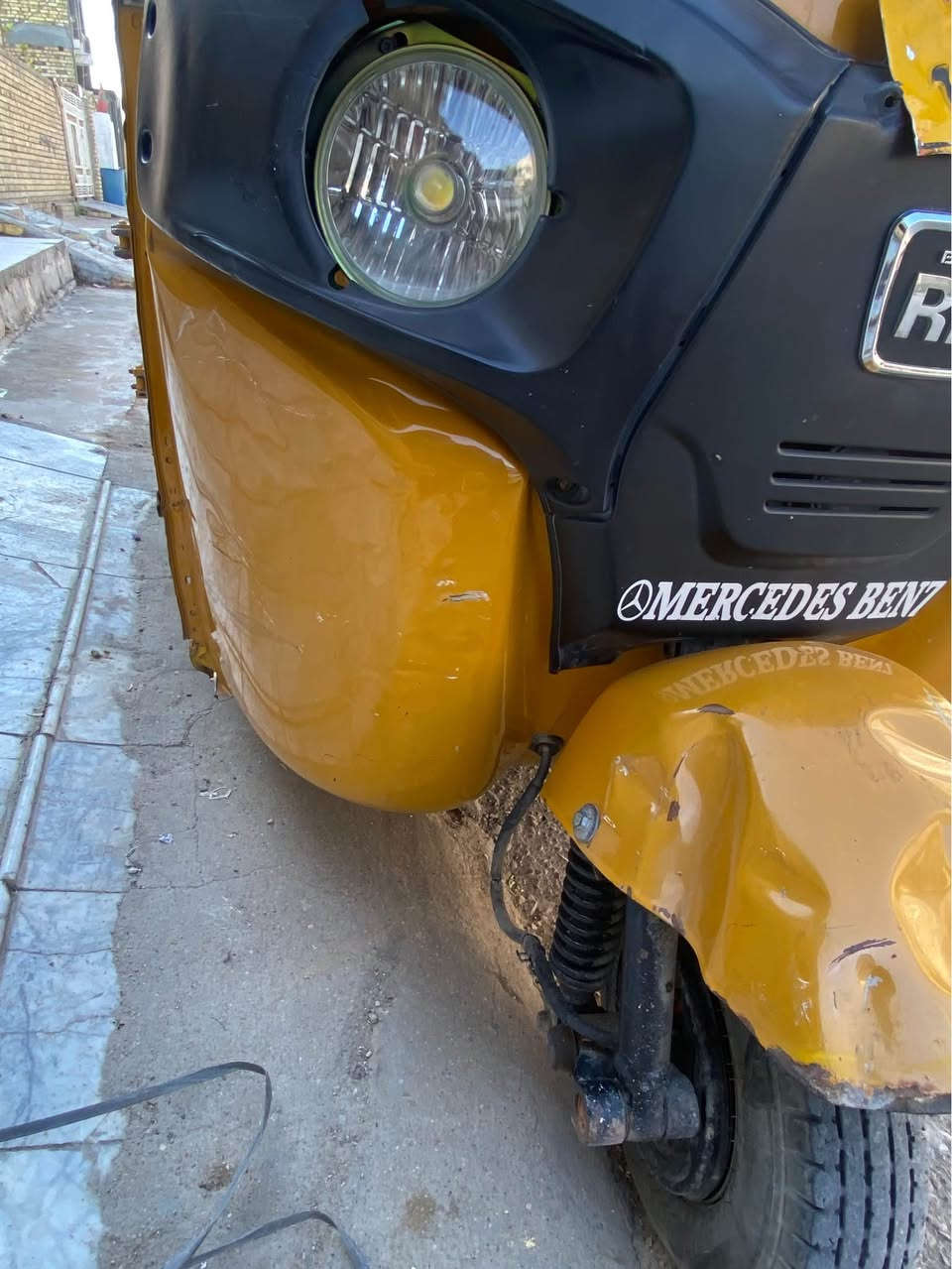 تكتك موديل 2021 مجفته مره وحده بيها ضربه بل لغد وبيها خياسات بس الي مبينه بل صور غيرهن ماكو متوازي على بيعتها وبيها مجال عمارة, ميسان


**إذا كنت صاحب هذا الإعلان وتريد حذفه لأي سبب، رجاءا أرسل رسالة إلى الدعم الفني**