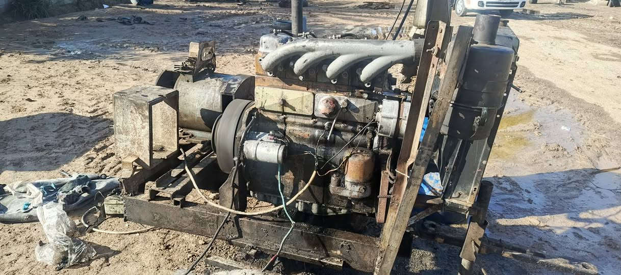 للبيع محرك عنتر  25 كيفي شغال نكره بي خيط تبخير السعر 12ورقه وبي مجال المكان ديالى ناحيه العضيم للاستفسار ***********
