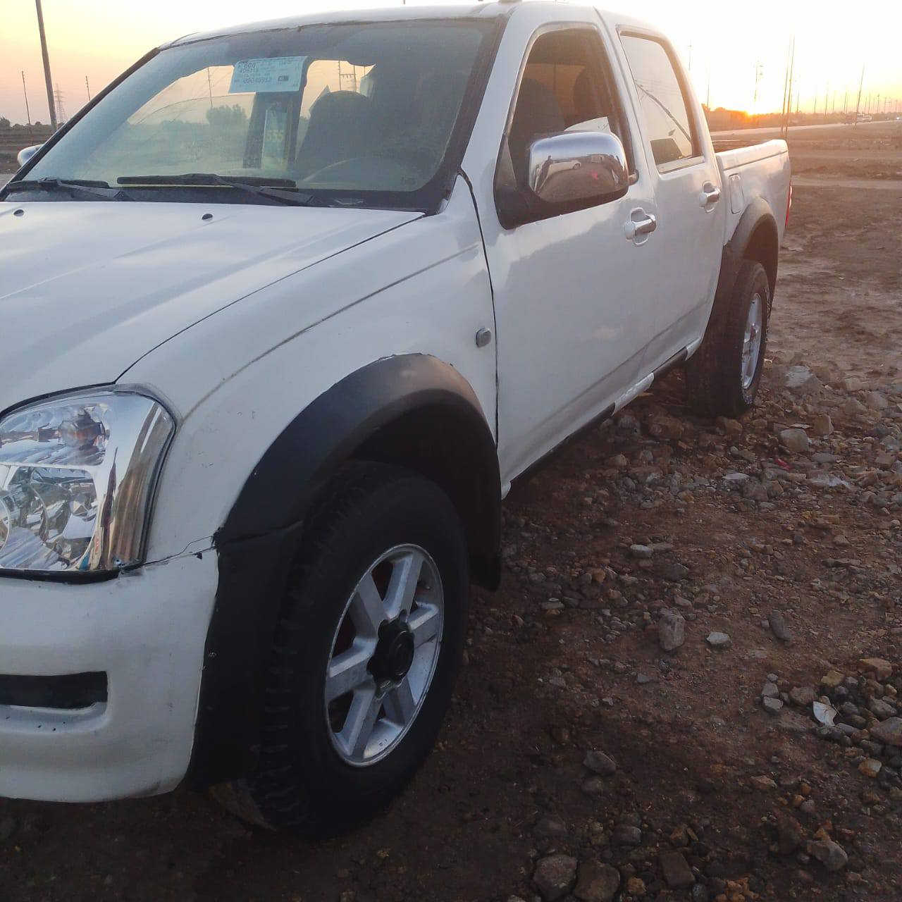 للبيع شوفر ليت لوف موديل 2005مزاد وزارة الداخلية مكينه وكير بطه اوتماتيك سيارسياره همابيه كل نقص سعره 38ورقة وبيه مجال مكان ناصريه الرفاعي مكلف بلنشر ***********رقم***********
