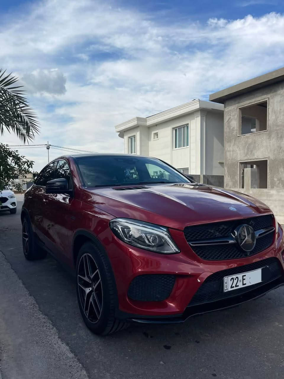 🔥 يالله للبيع او مراوس  | Mercedes-AMG GLE 43 4MATIC
📅 موديل 2016

سيارة جديدة بمعنى الكلمة، نظيفة جدًا وجاهزة للفحص بأي مركز تختاره.
بصمتين 
✅ AMG GLE 43 الأصلي
✅ محرك V6 توين تيربو سعة 3.0 لتر
✅ قوة 367 حصان
✅ ناقل حركة أوتوماتيك 9 سرعات (9G-TRONIC)
✅ نظام دفع رباعي دائم 4MATIC
✅ داخلية فاخرة
✅ فتحة سقف بانوراما
✅ مقاعد كهربائية مع ذاكرة
✅ كاميرا وحساسات أمامية وخلفية
✅ تشغيل بالبصمة (Keyless Go)*
✅ مكيف ثلج
✅ جنوط AMG الأصلية
✅ سيارة بحالة ممتازة ولا تحتاج أي مصروف

📞 للتواصل: ***********
