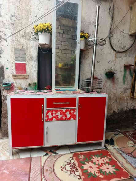 كاونـتر نضيـف 3قطـع زلـق مابي هو ومرايـته وسـلته 
الرقـم/ ***********
المكـان /ذي قار
