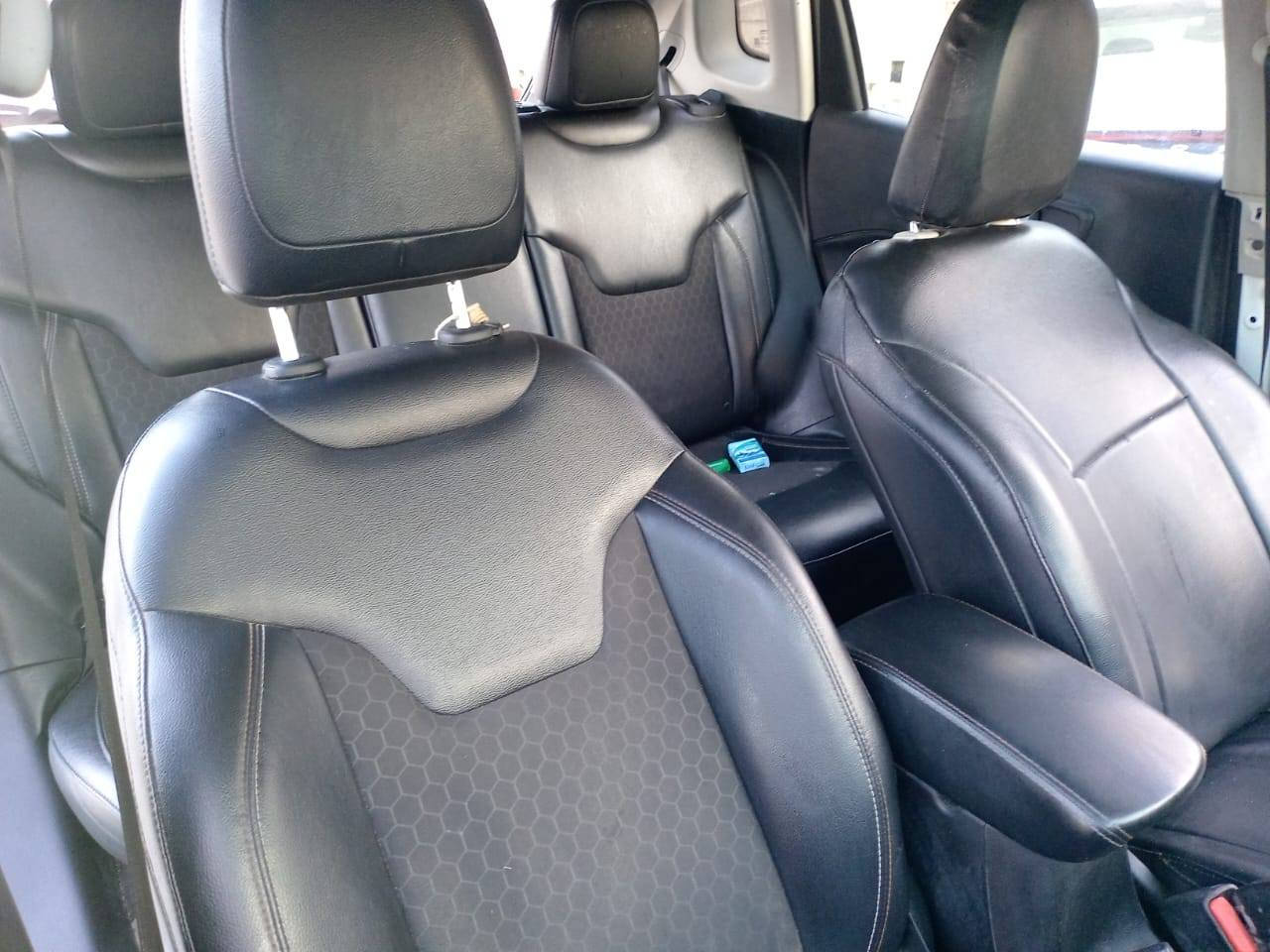 موديل  ١٨ سعر ١٢٥


**إذا كنت صاحب هذا الإعلان وتريد حذفه لأي سبب، رجاءا أرسل رسالة إلى الدعم الفني**