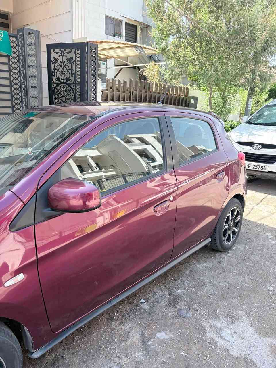 متسوبيشي ميراج ٢٠١٩ 

محركها :
3 cylinder 1200 cc 

السيارة وارد امريكا (كلين تايتل )
 
رقم الشاصي : ML32A3HJ5kH013354

ممشى السيارة : 
٦٦ الف مايل 

سعرها ٨٤ ورقة 

*********** 

مكانها بغداد
