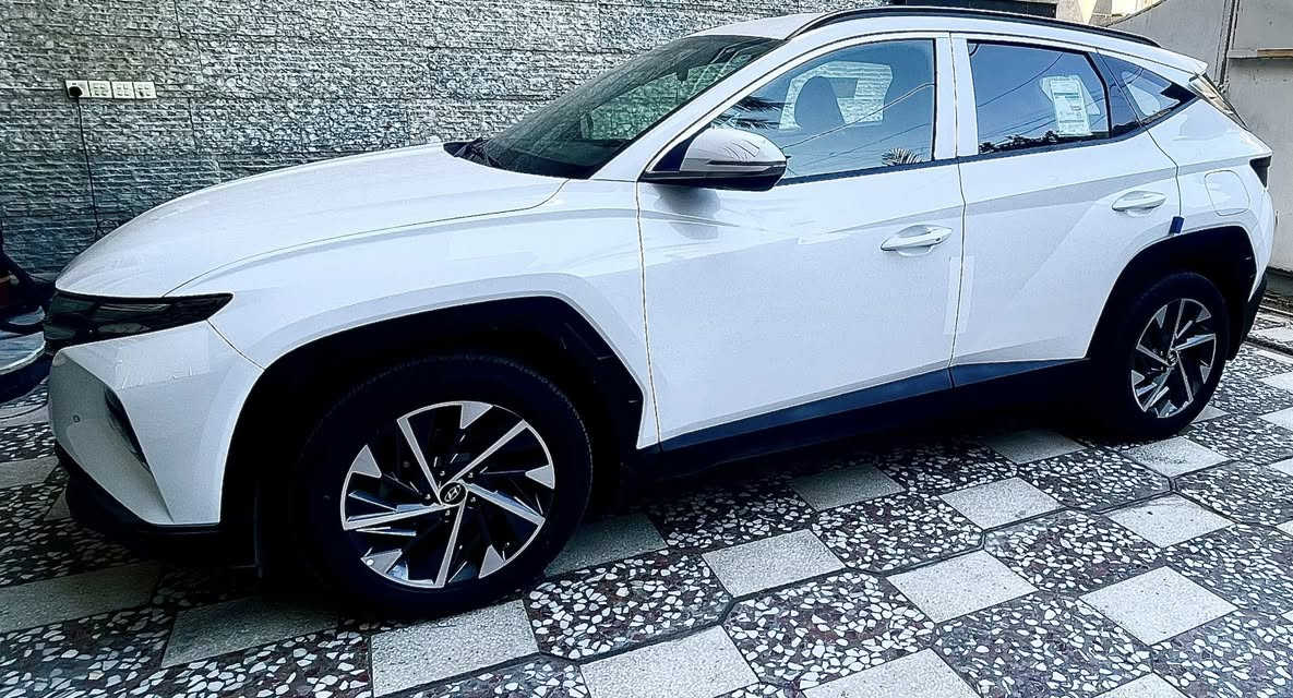 ان خليجي 2020
السيارة نظيفة جدا ماشية 42 الف
فول عدا البانوراما 
بصمة 
2 كرسي كهرباء 
سايد بريك دكمة 
اتو هولد 
كامرة
شاحن 
رقم أربيل شرط التحويل ثاني يوم 
السيارة مكفولة من الصبغ وتبديل والكير والمحرك
السعر 194$
مكان السيارة بغداد ***********
