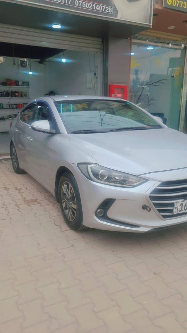 السلام عليكم
النترا خليجي للبيع موديل 2016 شكل ال2017 رقم قادسيه باسمي تحويل بنفس الاسبوع

مكينه 2000
اشاير بالمري
تبريد قطعتين 
محرك كير كفاله 
بيه مكانات كلير الجهه اليمنه مكفوله من الضربه والتبديل
 السعر 115 بيه مجال
مكان السيارة دوانيه / عفك
استفسار أكثر اتصل ***********
