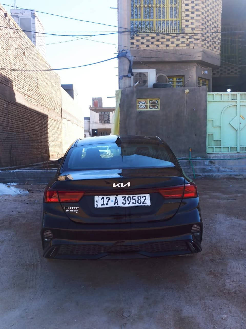 السلام عليكم كيا فورتي 
2023 السياره زيرو ماشيه 36 
حادث چاملق بارد وبنيد صبغ فقط معوقين رقم مثنى 

المواصفات 
تبريد خلفي 
تحكم ستيرن 
تحديد مسار 
كروز سرعه
رادار امامي 
رادار خلفي 
كامره دواره 
كشنات حضن
شاشه تحديد اعطال
شاشه جبيره
شاحن لسلكي
ثلاث وضعيات قياده 
نضام ايكو تقليل صرفيه وقود
تخم تاير جديد 
حداده شرط بل جيس
رادار جانبي 
هيتر جانبي
السعر 145 او بيه مجال
رقم السفسار  ***********
