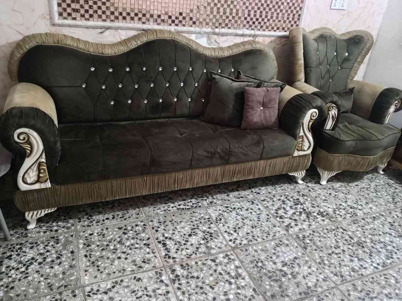 السلام عليكم غراض البيع الشري يتصل ***********
