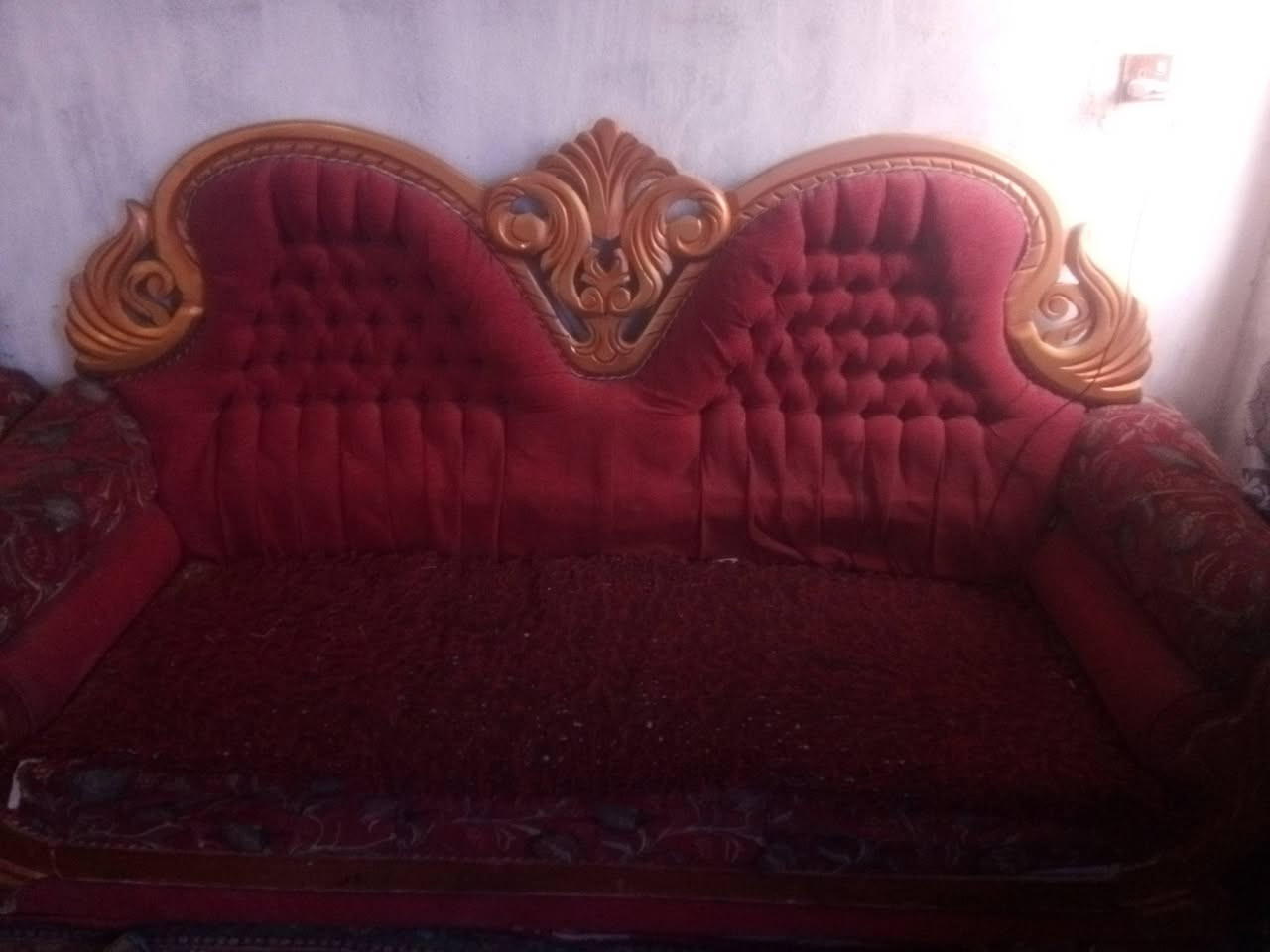 تخم عشرة مقاعد البيع السعر 125الف الاستفسار ***********
