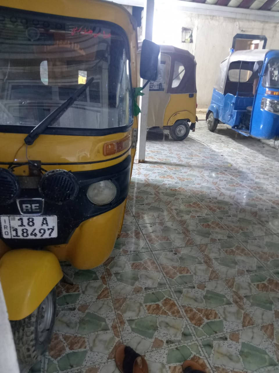 سلام عليكم تك توك موديل 20مرقم رقم سنويه وداور بنفس اليوم تك توك جاهزه مجنبزه سعر قفل ومن الاخير 6ونص بدون كل عمله العنوان الحمزه الغربي الباشيه بشارع العلويه ام منتظر قرب محل أسواق  المصطفى رقمي *********** شراي يتصل ماجاوب على كل رساله ومسج
