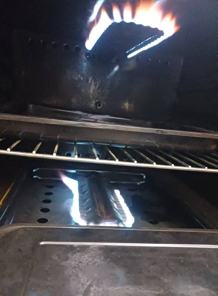 السلام عليكم.. طباخ كلش نضيف شغال السعر 45 ألف وهذا رقمي *********** كركوك, العراق
