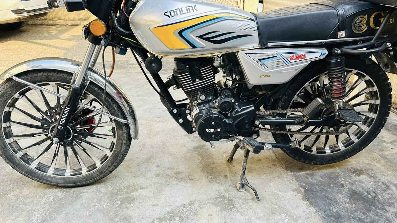 السلام عليكم دراجه ايراني للبيع 2025
نزلتها بشهر ال5 دراجه مابيها اي نقص 
تشغلها وتطلع 
سعرها 850 وبيها مجال خابر وتدلل
مكاني بغداد الدورة الكفائات 
***********
