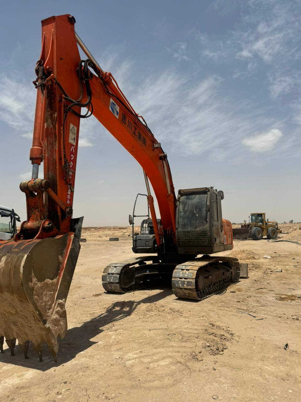 للبيع حفاره حجم 200مديل 2011 دخول جديد رقم ***********
