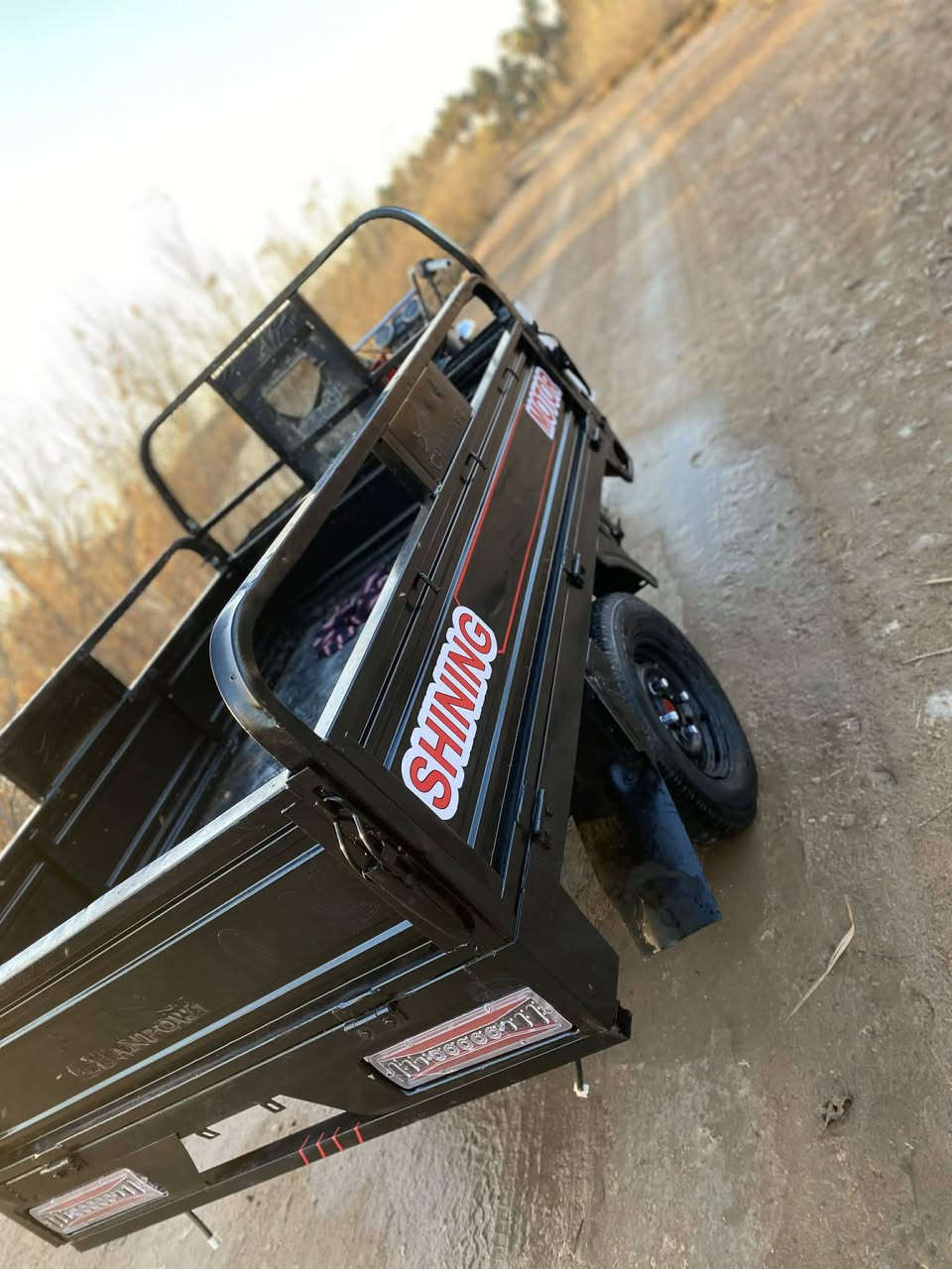 السلام عليكم ورحمة ستوتة صقر للبيع موديل 18 اوراق اصولي تايرات جدد اكسن جديد محرك 24 مكفول ركبة وشاصي مكفول بدي نضيف شوفت عينك السعر  مليون و100 وبيه مجال العنوان بابل الحمزه الغربي للستفسار ***********
