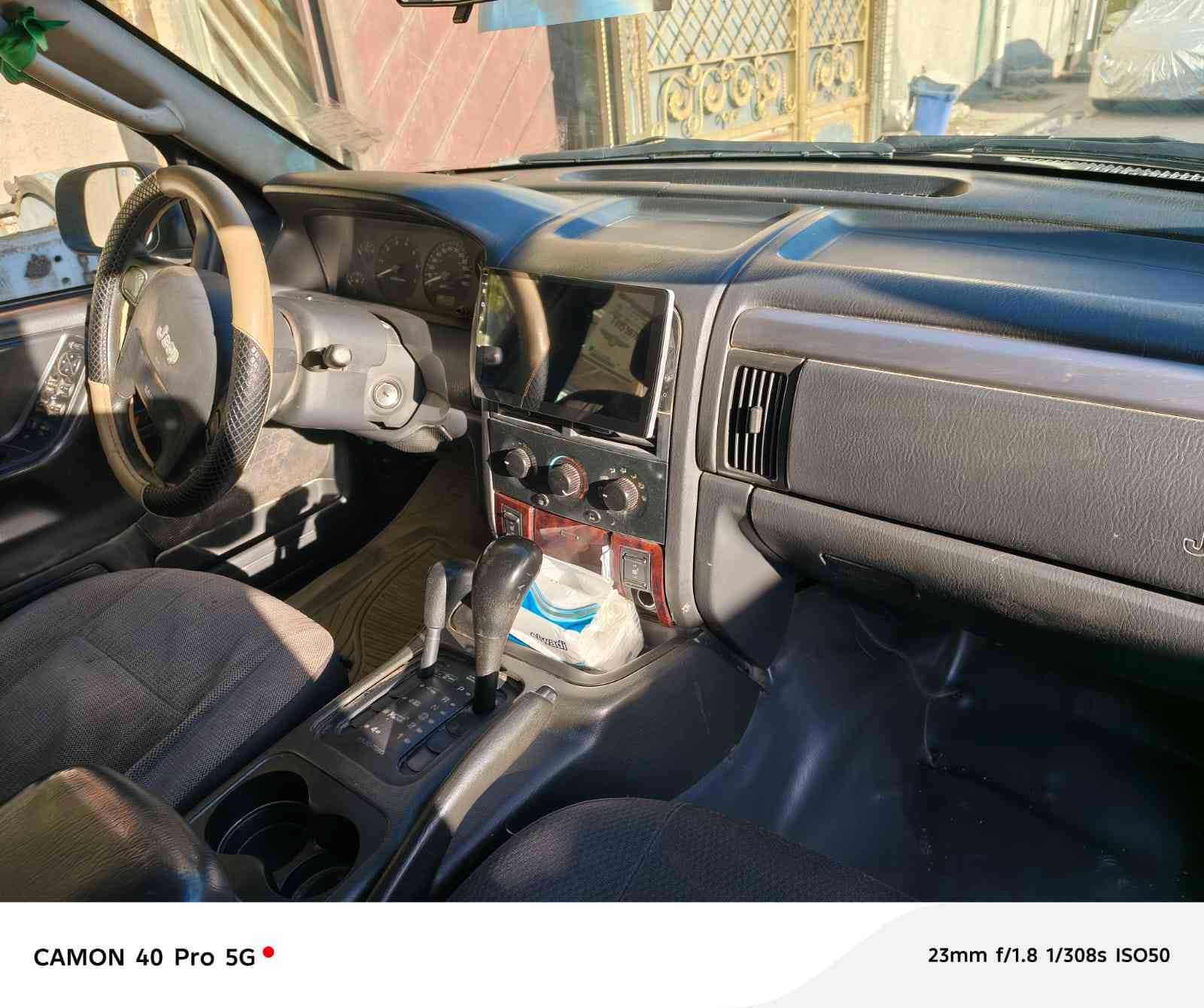 سلام عليكم جيب شيروكي 2004 سياره خير من الله مكينه وكير مكفولات ٦سلندر بلادي سياره احلا من الصوره رقم بغداد تحويل ثاني يوم مكانها مدينه الصدر سعرها ٧٥ وبيها مجال رقم ***********
