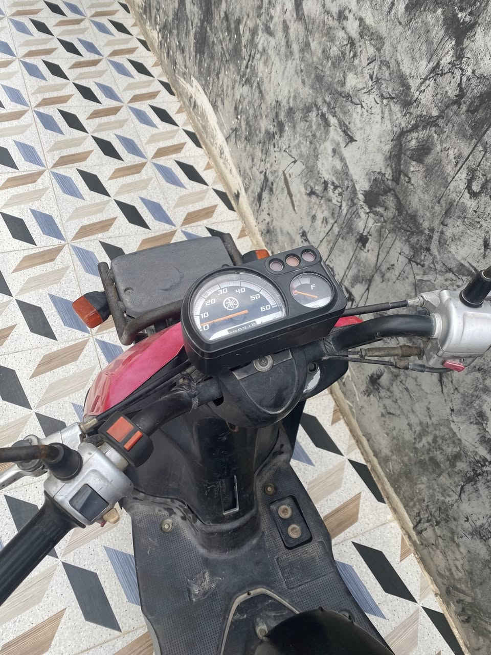 سلام عليكم دراجة بيكم نوزل للبيع وكفت فجاة نضافة 100 كهربائيات كلها شغالة السعر 300 للتواصل ***********
مكاني بعقوبة
