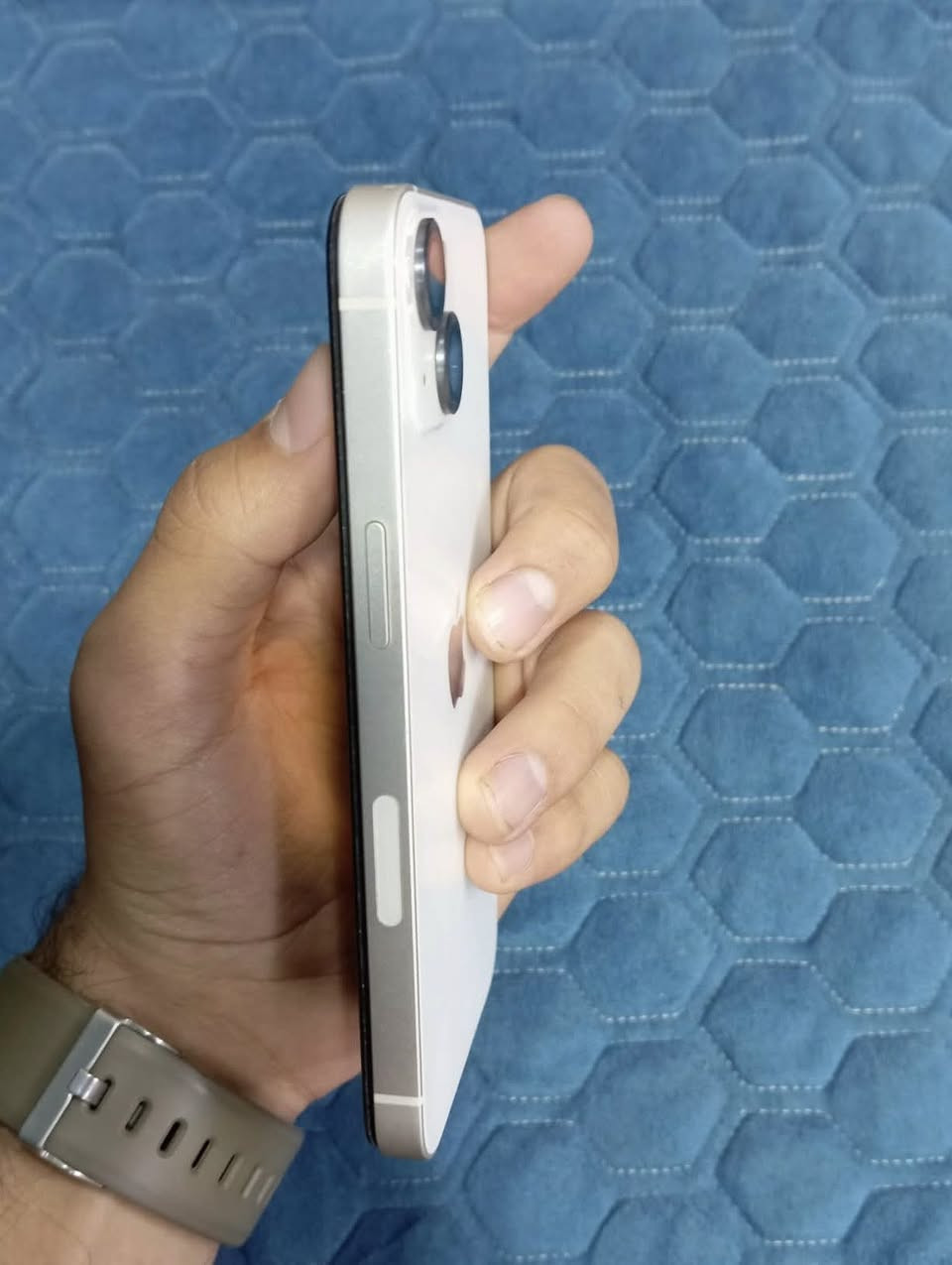 يفون 13 عادي 
ذاكره 128
نموذج M
مبدل شاشه و بطاريه 
ادفع سعر


**إذا كنت صاحب هذا الإعلان وتريد حذفه لأي سبب، رجاءا أرسل رسالة إلى الدعم الفني**