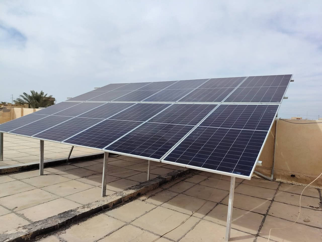 السلام عليكم ورحمة الله وبركاته
منظومة ٢٠ امبير نهاري ٢٠ امبير ليلى تتكون من
ملاحظه /المنظومة تجهز ٢٠ امبير ليلى لمدة ٥ ساعات ونصف متواصلة في حالة عدم وجود الكهرباء الوطنية 
١_انفيرتر 8.2 kw Off_on grid hybrid
٢_الواح لونجي٦١٥ واط ١٨ بازبار الأصلي himo7 عدد ١٢ لوح
٣_بطارية ليثيوم فوسفات الحديد ٥١.٢ فولت٣١٤ امبير ٨٠٠٠ ماركة EVE وتجميع شركتنا  عدد ٢ بكج
٤_هيكل حديد مغلون للالواح
٥_كيبلات DC للالواح
٦_بورد حماية
٧_تجهيز كافة الملحقات لاتمام عملية الربط.
للحجز والاستفسار مراسلة الصفحة أو الاتصال على الارقام التالية
***********
***********
تتوفر خدمة الواتس اب
نعمل في جميع محافظات العراق
لسنا الوحيدين لكننا الأفضل أن شاء الله
