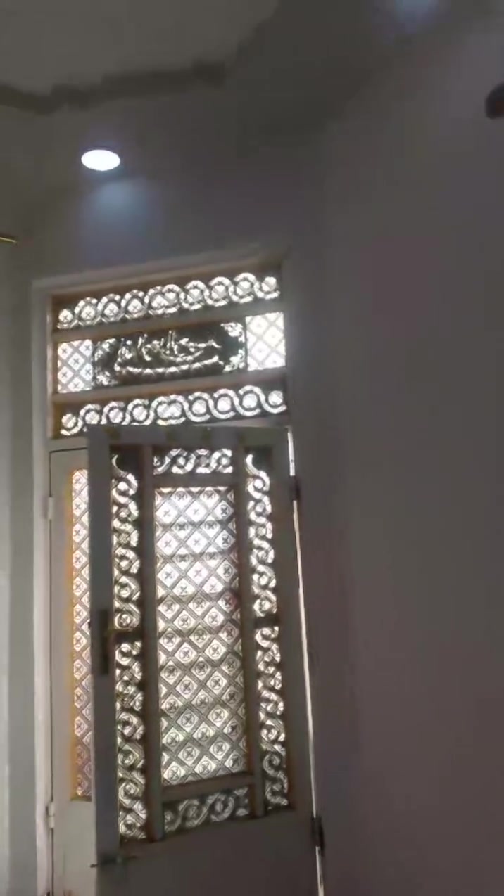 توكلنا عليك يالله السلام عليكم بيت للبيع المساحه 150 ركن حي العسكري الاستفسار والاتصال على الرقم***********
