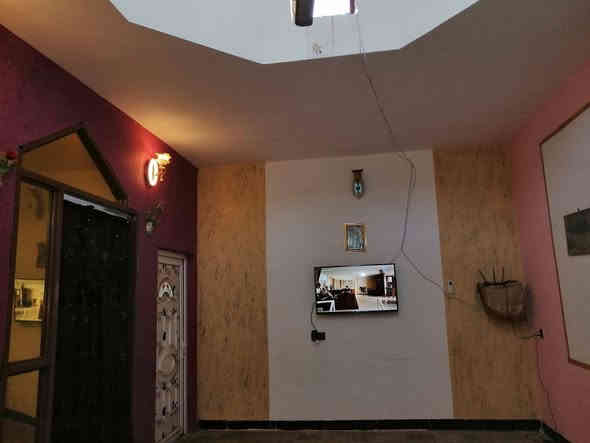 السلام عليكم دار للبيع بيت مع مشتمل المساحه الكليه 750 متر البيت ٣غرف نوم ثنين جوه وحده طابق ثاني +مطبخ حار بارد +صاله 4+7 
+استقبال / مشتمل غرفه +مطبخ +صحيات+شتايكر فلين ابو ال 5
(((المشتمل غرفه ومطبخ وصحيات معزول))))

العنوان(((( صلاح الدين تكريت مقابل اقسام الداخليه مال الجامعه الي يم سيطره الأقواس))) زراعي بس المعامله مال الطابو ماشيه وعندي وصل
 *********** بس اتصال واتساب ما ابي
