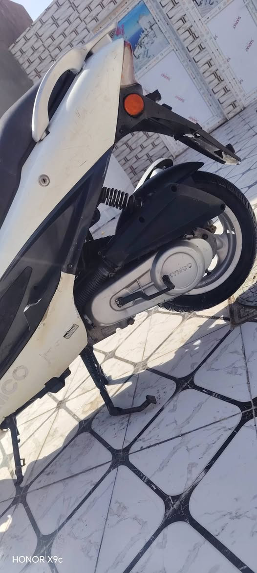 للبيع مكان نجف سعر 300 وبيها مجال ***********
