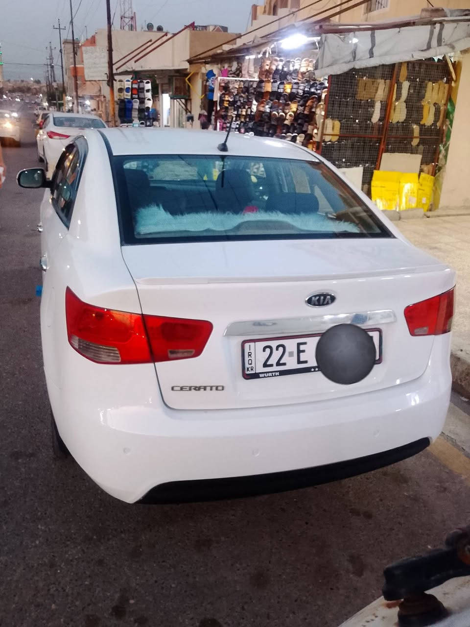 كيا سيراتو 12
مكينه كير شرط ما ناقصها شي هزه 27سنويه 31
بيها باب السائق بارد وملاحظات قليه السعر 98$
 
 ***********
***********
