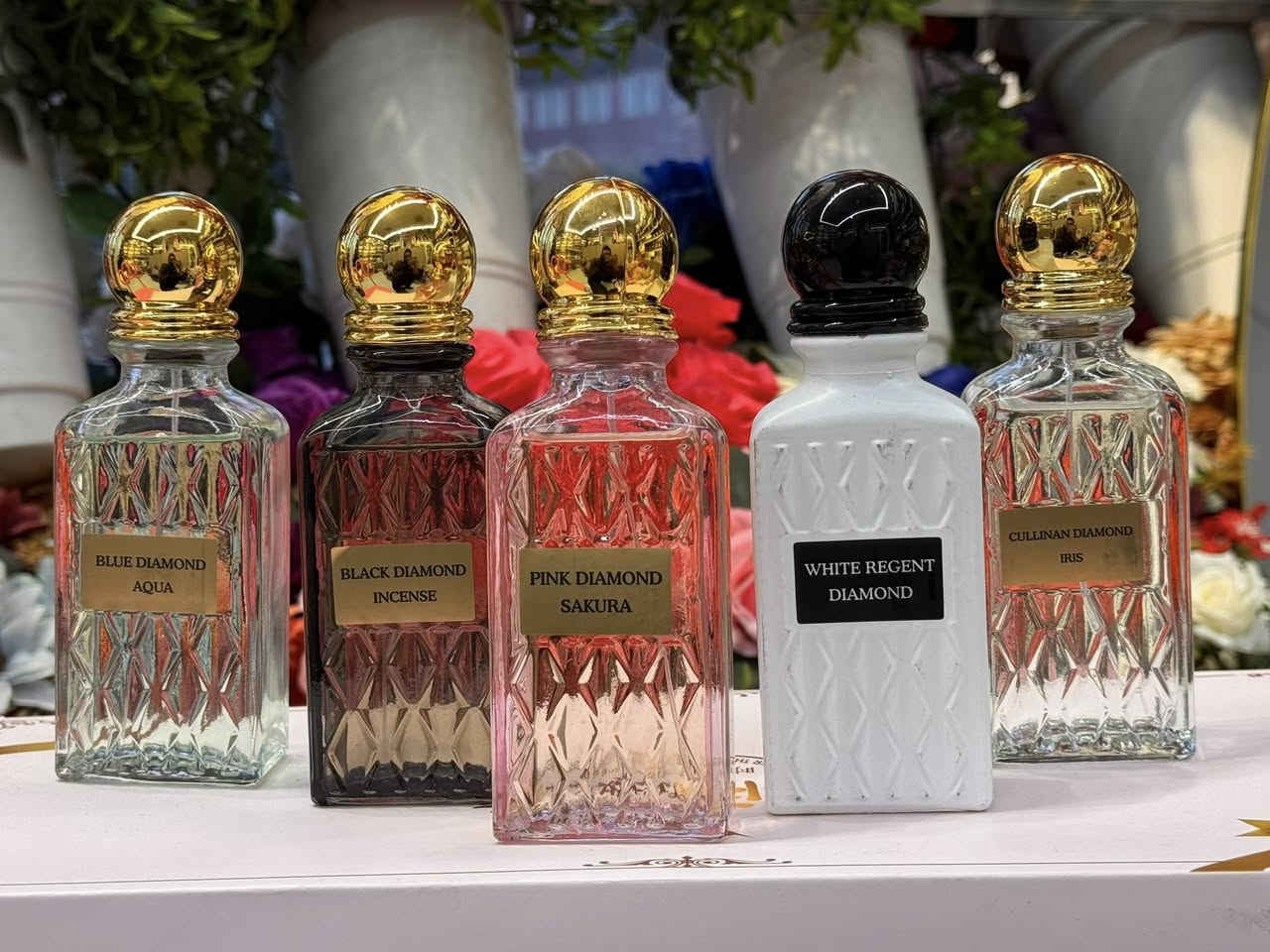 السلام عليكم…
 عطور للبيع عطر القصه وابراهيم القرشي بسعر الجمله الكميه المتبقيه فقط 60 قطعه تقريبا ابيعهن شلعه او درزن او درزن مشكل
بسعر مناسب جدا


**إذا كنت صاحب هذا الإعلان وتريد حذفه لأي سبب، رجاءا أرسل رسالة إلى الدعم الفني**