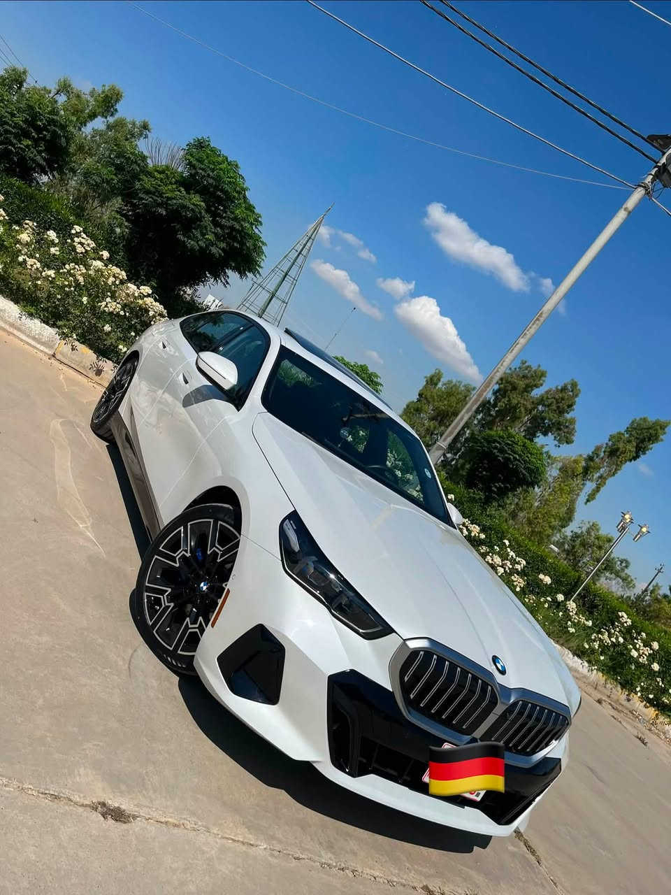 للبيع 
BMW 530i 2025 
وارد امريكي كلين تايتل كفالة عامة 
M package بلادي 
ماشية 23 الف ميل 
داتاشو 
5 كامرات
سستم صوت هارمن كاردون 
7 مود 
ويل 20 تو سايز 
لل استفسار عل واتساب ***********
