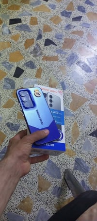 سبارك ٤٠ برو • جديد • كارتون وشاحن