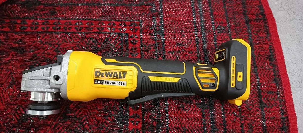 بۆ فرۆشتن کۆسەرە + ئیڵتی +لیزر
واتس ئەپ : ***********
