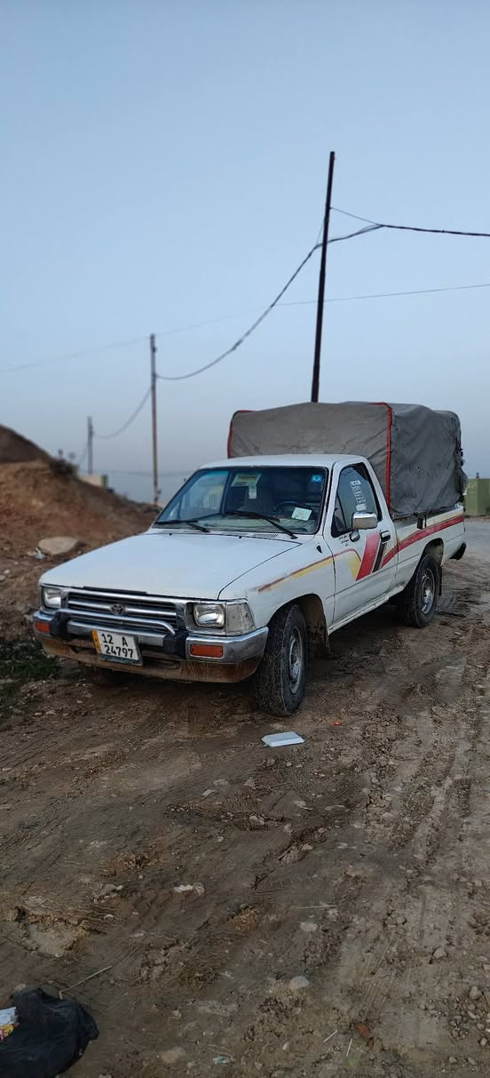 سلام عليكم بيكم 91 للبيع معمر رايمن صار 40 يوم بيكم جاهز شغال مال جناي بسمي شرط التحويل صبغ عام شاصي شرط كير شرط محرك شرط وايرمنية شغالة كامل سعر 47 رقمي ***********
