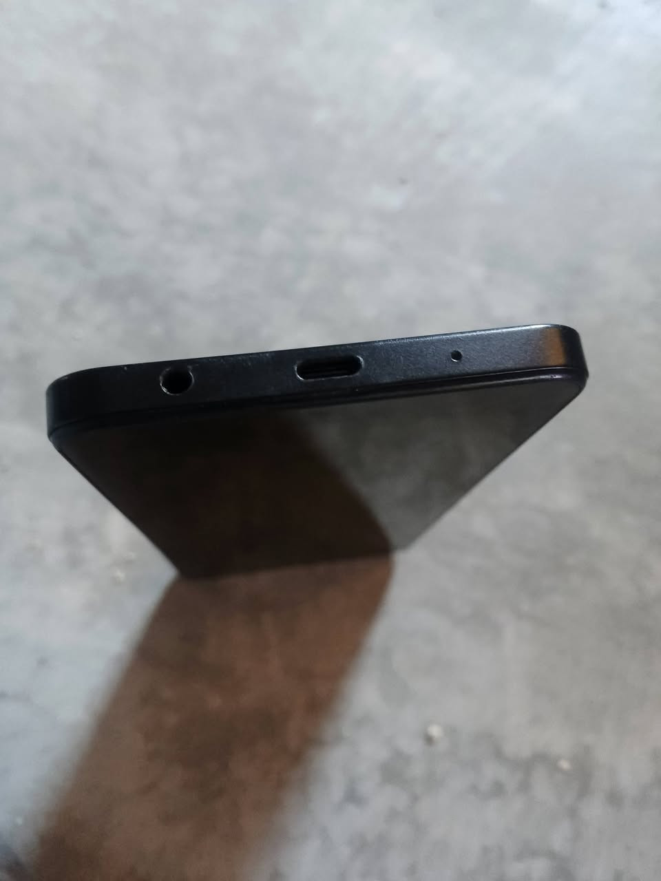 السلام عليكم
جهاز Redmi a5 جهاز نضيف جدا شرط 
بطارية 5000 ذاكره 128+الداخلية 8 جهاز نضيف مامشخوط شخط+فقط شاحنه معاه بدون ملحقات السعر 160بي مجال


**إذا كنت صاحب هذا الإعلان وتريد حذفه لأي سبب، رجاءا أرسل رسالة إلى الدعم الفني**