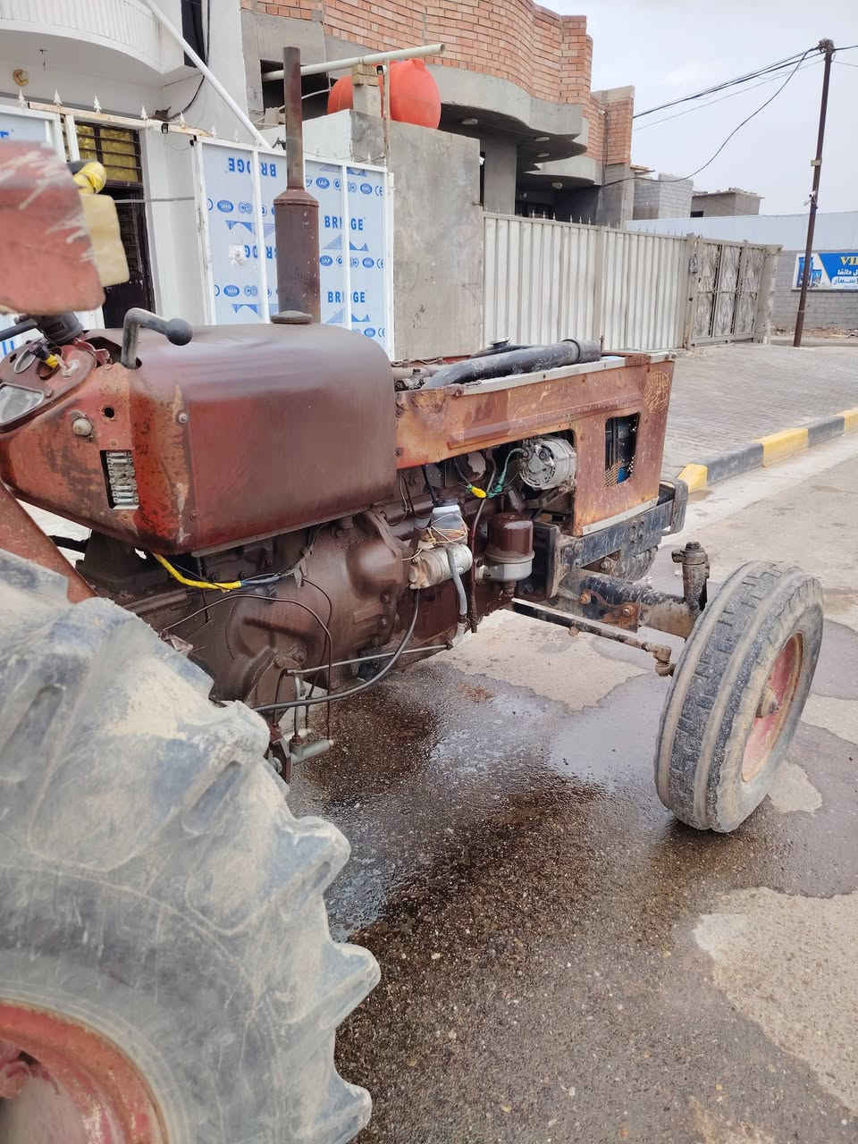 سلام عليكم مكينه عنتر اللبيع موديل 83 رقم بغداد وسنويه تنتهي 28 بسمي  سعر 6 مليون  العنوان بغداد اللطيفيه قرب شارع العام حله بغداد رقم الهاتف ***********
***********
