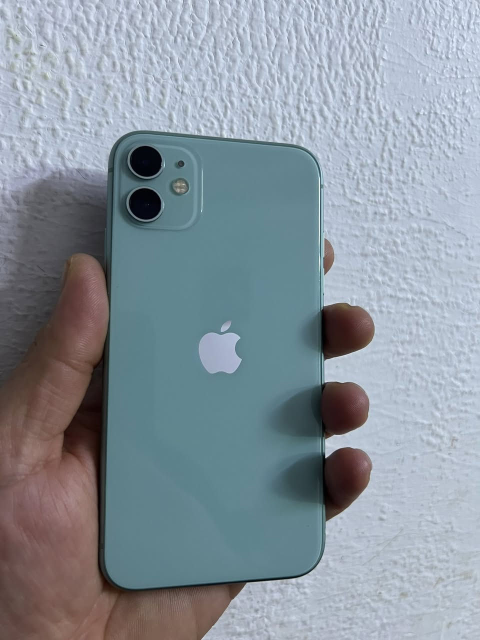 ايفون 11 عادي 128 مبدل شاشه فقط نوعيه اصليه السعر 185 الف بغداد العامريه ***********
