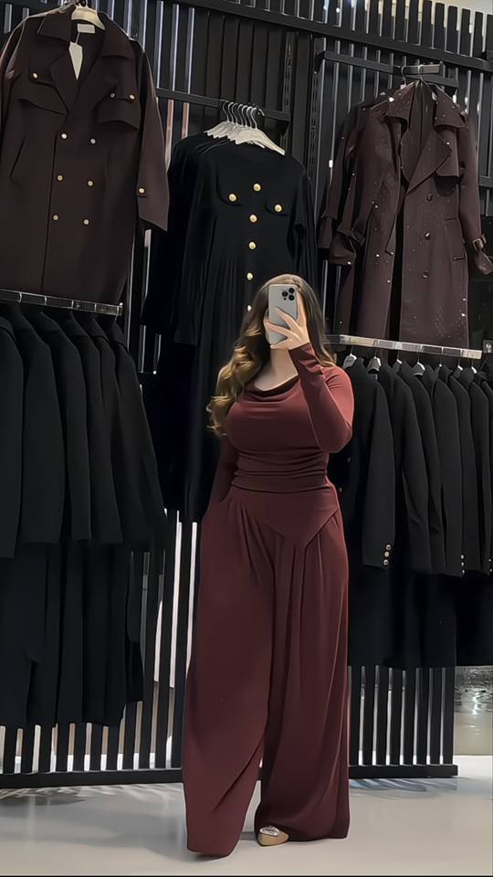 ✨ الفخامة الإيطالية بين يديكِ ✨
لكل من تبحث عن الراحة والأناقة في آن واحد، نقدم لكم سوت قطني ليكرا (إيطالي) بأعلى معايير الجودة. تصميم "كليشة" يمنحكِ إطلالة متميزة وحرية في الحركة. 🇮🇹👗
الخامة: قطن ليكرا إيطالي ناعم (درجة أولى) 👌
القصة: كليشة عصرية تناسب جميع الأذواق.
القياسات المتوفرة: 38 | 40 | 42 | 44 | 46 | 48 📏
🚚 يوجد لدينا خدمة توصيل سريعة لكافة محافظات العراق.
📥 للحجز أو الاستفسار: يرجى مراسلة الصفحة (الدايركت) أو ترك تعليق وسيتم الرد فوراً.
#ملابس #ازياء_المنصور #اكسبلور الزبير, البصرة


**إذا كنت صاحب هذا الإعلان وتريد حذفه لأي سبب، رجاءا أرسل رسالة إلى الدعم الفني**