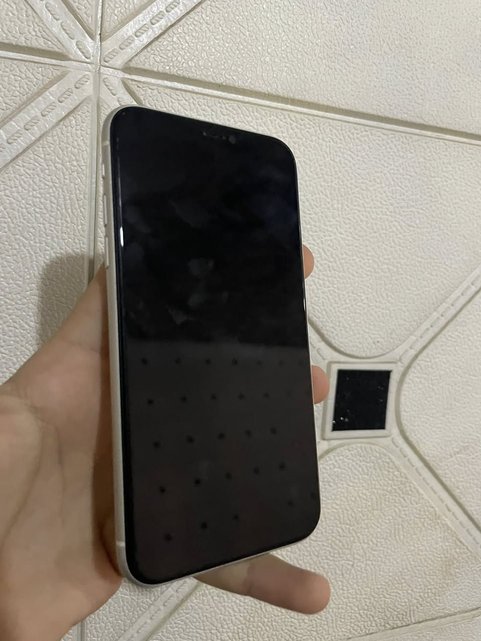 آيفون 11 كاترين جهاز جديد بعده بحالت لوكالة عربي شرق اوسط بطاريه 70 شحنه كلش حلو ذاكره 128 سعره 225 بدون مداهر رقمي ***********
