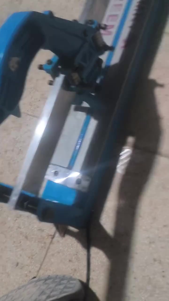 قاطعة بورسلين كريم الشمري
طول ١٢٠سم جديده اشتريتها وما استعملتها قليل


**إذا كنت صاحب هذا الإعلان وتريد حذفه لأي سبب، رجاءا أرسل رسالة إلى الدعم الفني**