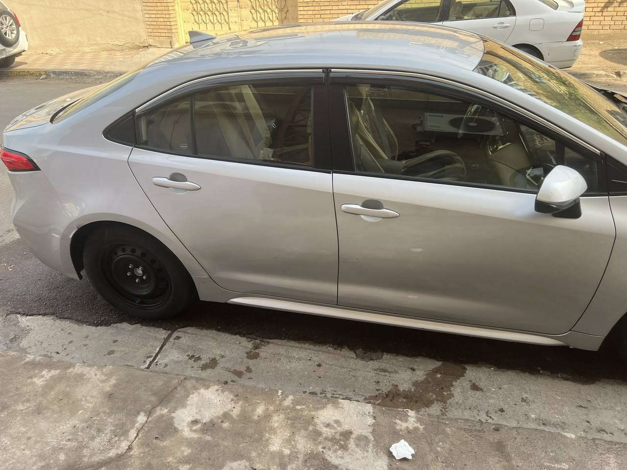 السلام عليكم كورلا
موديل ٢٢ هايبرد تعرفون مواصفاته مو حاجه لذكر الحادث مرفوق بل سونر مكاني بغداد للستفسار ***********

السعر158 وبيها مجال
