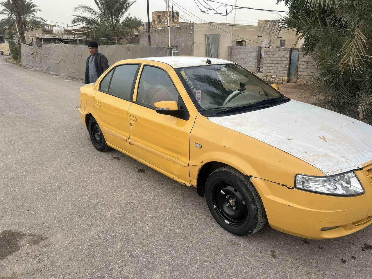 السلام عليكم سمند موديل 2011 السياره خير من الله جاهزه وبلاش السعر ب12 راقمه احمر صدامي بصره مكان السياره السماوه الرميثه أبيعك كوم حديد راعيه ماواصله  بس هوه بغداد واتكفلك عن سرقه وعشار وشوفت عينك هاذه راقمي ***********
