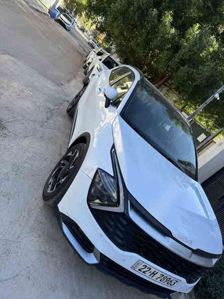 السلام عليكم 
كيا سبورتج  خليجي للبيع
الموديل : 2023
ماشيه : 29 الف 
السياره :مكفوله 
بصمه تشغيل 
بصمه ابواب
مري كهرباء 
انضمه قياده 4 (نورمل +سبورت +ايكو +سمارت)
تشغيل عن بعد 
حساسات امامي خلفي 
 شاشه +عداد دجتل 
كامره دواره  
ترحيب عند لاقتراب 
مثبت سرعه 
سايد بريك كهرباء 
تبريد قطعتين 
داخل جلد 
محرك 2000 دوش 
شاحن واير لس 
الصابيح الماميه LED
المصابيح الخلفيه LED
شفتات ستيرن رياضي 
مانع انزلاق 
شاشه ابل كار بليل +جي بي اس 
انذار عند الاقتراب
اشاير بل مري 
السياره كلش نضيفه جديده
السعر 230 وبيه مجال 
مكاني بغداد  
للستفسار ***********
