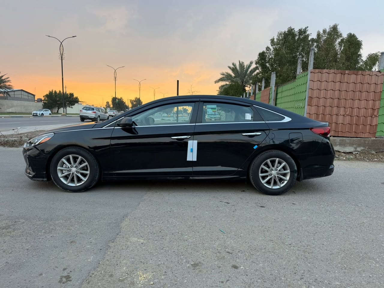 سوناتا للبيع موديل 2019 سيارة جديدة ماشية 67 الف وارد امريكي حادثة جاملغ وبنيد بدون دواخل صور حادثة مرفقه بل منشور محرك 2400 محرك كير مكفولات تخم تاير صدر كله جديد رقم بغداد مشروع وطني سعر 110 مكان سيارة بغداد الرصافة رقمي 

‭0771 717 7197‬
