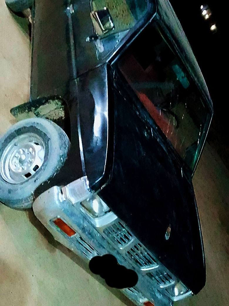 السلام عليكم 
#نيسان_للبيع
نيسان للبيع موديل 1993
كير وحداديه نضيفه 
تخم تاير جديد
رقم صدامي بغداد مسول عن  المداور 
السعر 28 وبيه مجال للطيبين حق الجيه
عنوان السماوه _ قضاء السوير
الرقم /***********
