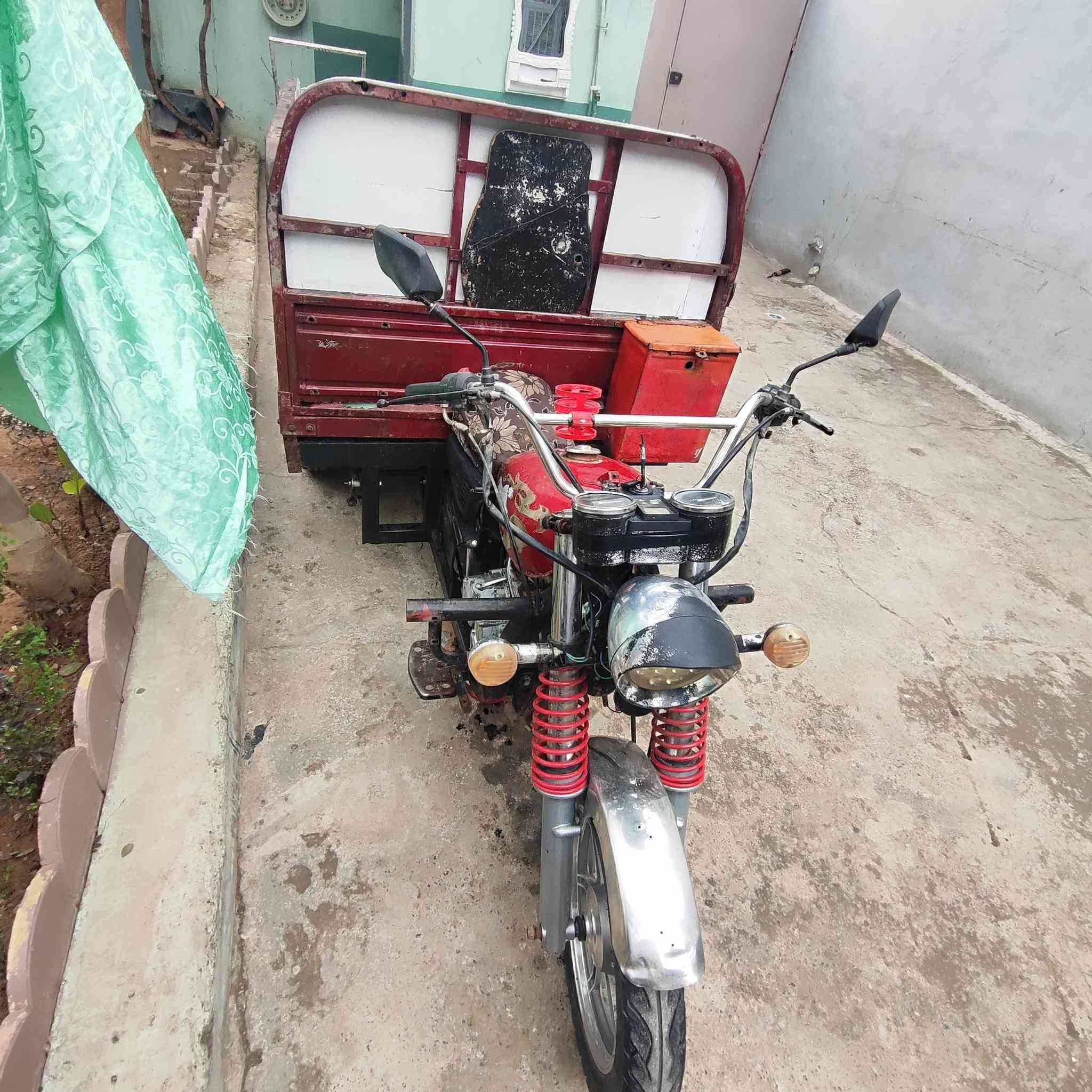 ستوته للبيع دبلات جدد  تواير نضافف شاصي شرط  السعر 750بيها مجال العنوان الموصل
تفاصيل اكثر اتصل ‏‪0750 796 0342‬‏
