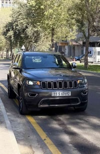 جيب 2020 لمتد فول مواصفات فتحة  حادثهة موضح بالصور مكانهة بغداد الكراد...